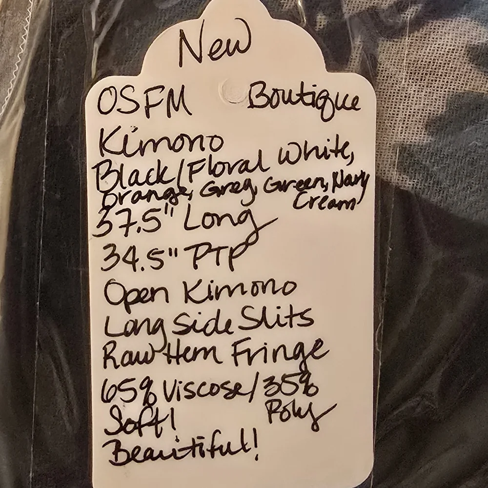 OSFM NWOT Boutique Kimono 37.5Long 34.5ptp Blk Floral Raw Fringe Hem Soft! - Picture 9 of 13